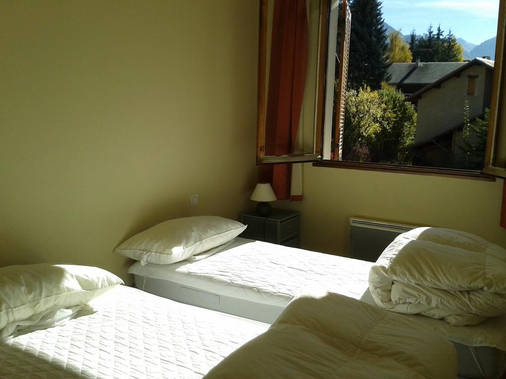 Alpineaccomodation Guillestre Exterior photo
